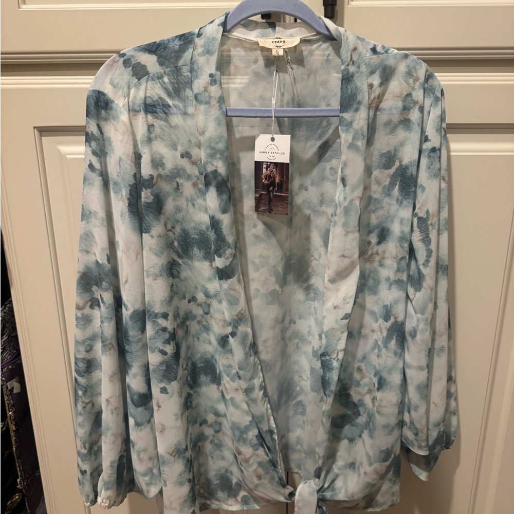Entro Sky and Cloud Kimono